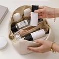 thumbnail image 1 of Bolsa de cosméticos con forma de almohada, bolsa de cosméticos con forma de almohada, estuche de almacenamiento de cosméticos con leche, bolsa de artículos de tocador compacta y ligera, 1 of 12