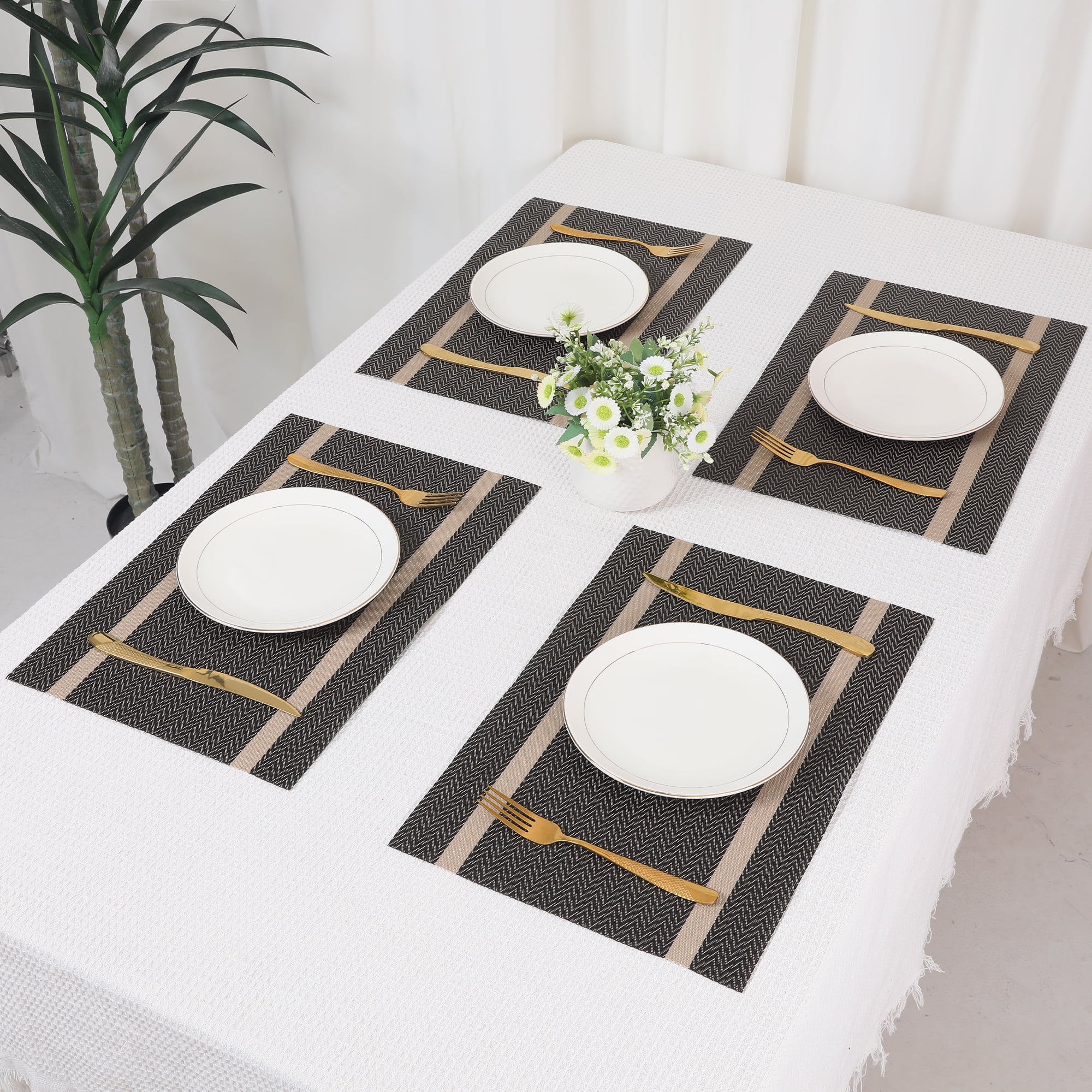Unique Bargains Set of 8 Vinyl Placemats for Kitchen Washable Table Placemats Brown
