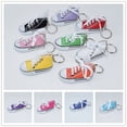 thumbnail image 1 of Mini llavero de zapatos de lona de 7,5 cm, zapatos de tabla pequeña de moda, bolso de coche, llavero de zapatos de simulación colgante, 1 of 5