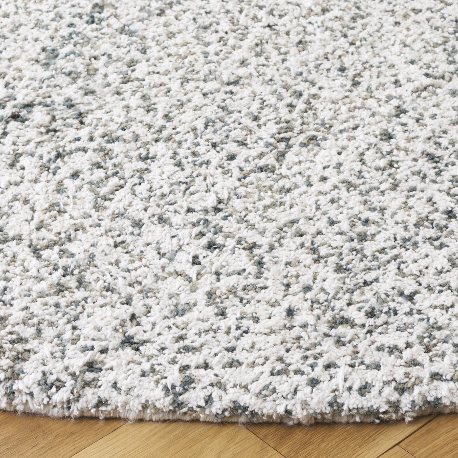 SAFAVIEH Berber Deena Distressed Area Rug, Ivory/Sage, 6' x 6' Round