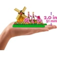 thumbnail image 2 of Set de vehículo Mini BarbieLand de Barbie La Película con 2 muñecas, 2 of 4