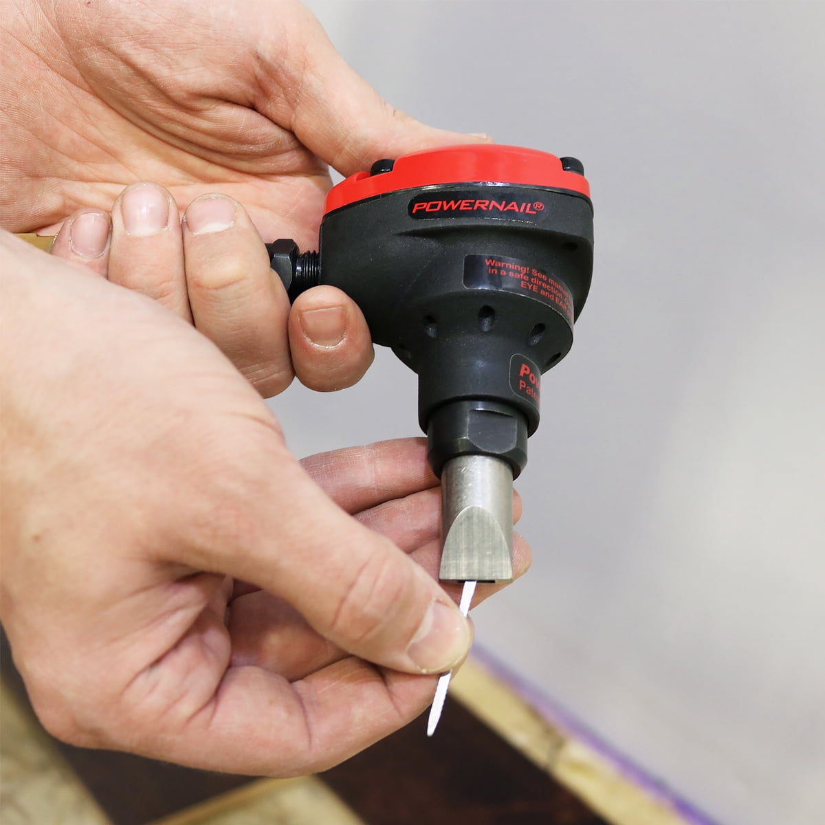 Powernail PALM001 Pneumatic PowerPalm 16-Gauge/18-Gauge Cleat Flooring Nailer (Compatible with both L-Cleats & T-Cleats)