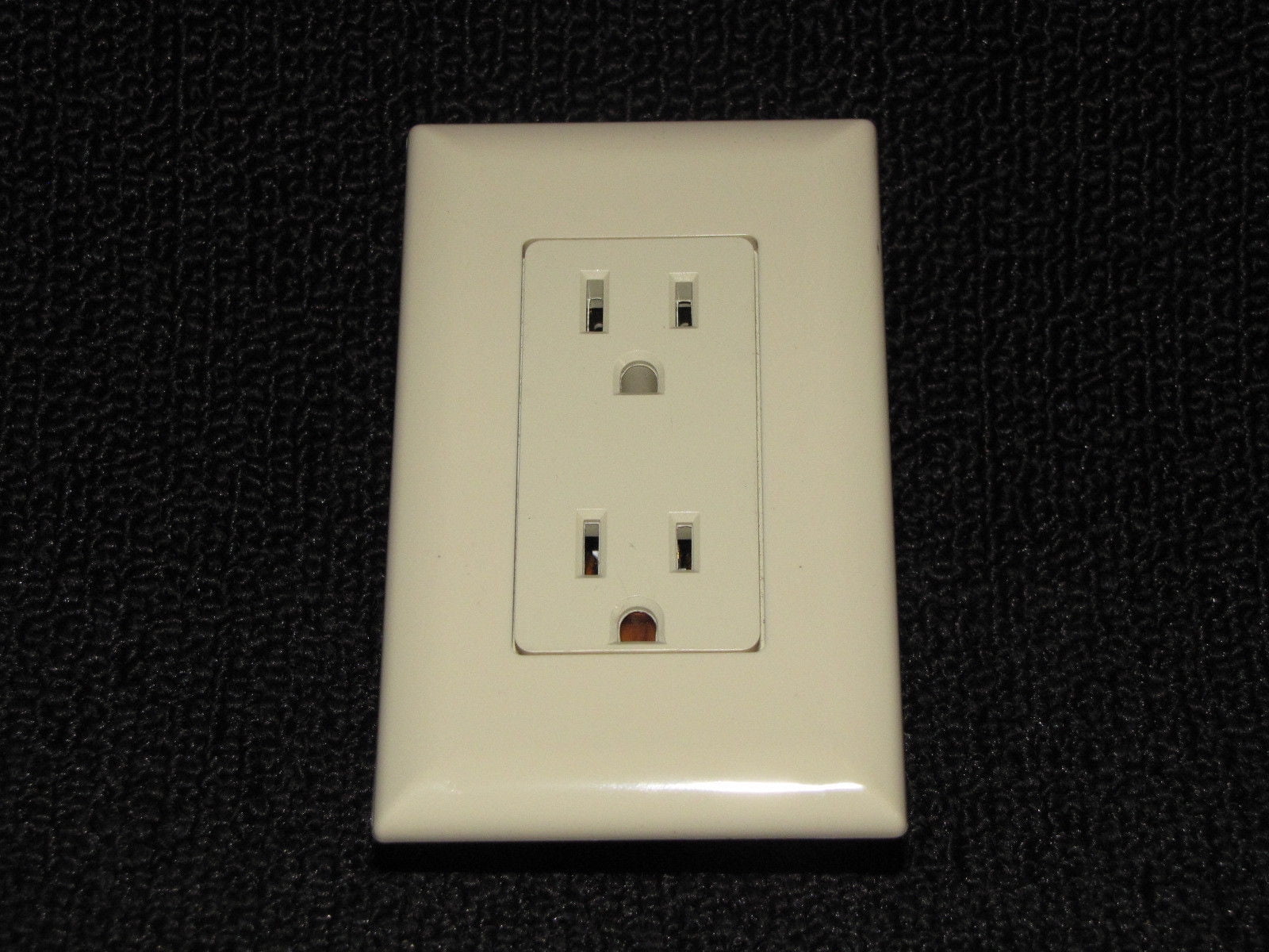 Mobile Home RV Parts Self Contained Outlet Includes Cover Plate Almond