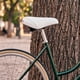 thumbnail image 5 of Asiento para bicicleta de rombos blanco, 5 of 7