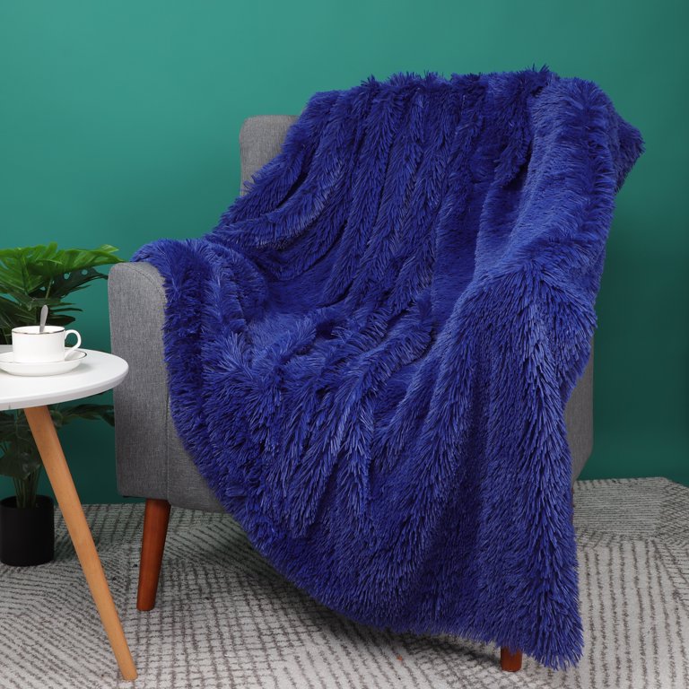 PiccoCasa Extra Warm Long Hair Shaggy Faux Fur Throw Blankets