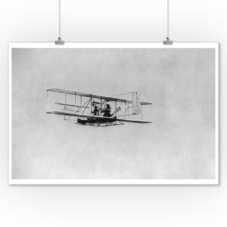 Flight Photo - Wilbur Wright in Flight from Governor's Island Photograph (9x12 Art Print, Wall Decor Travel Poster)
