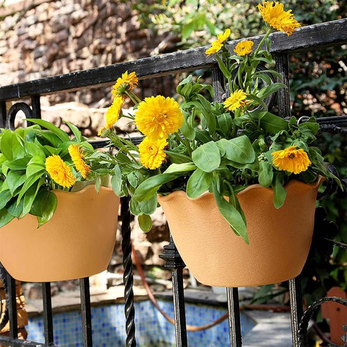 Hanging Planter with Hooks,Tutuviw 2Pcs Wall Mounted Wavy Edge Hanging Plant Pot,Chic Wave Style Wall Hanging Planter,Eco-Friendly Plastic Bucket Garden Pot for Railing Indoor Outdoor - Light Brown