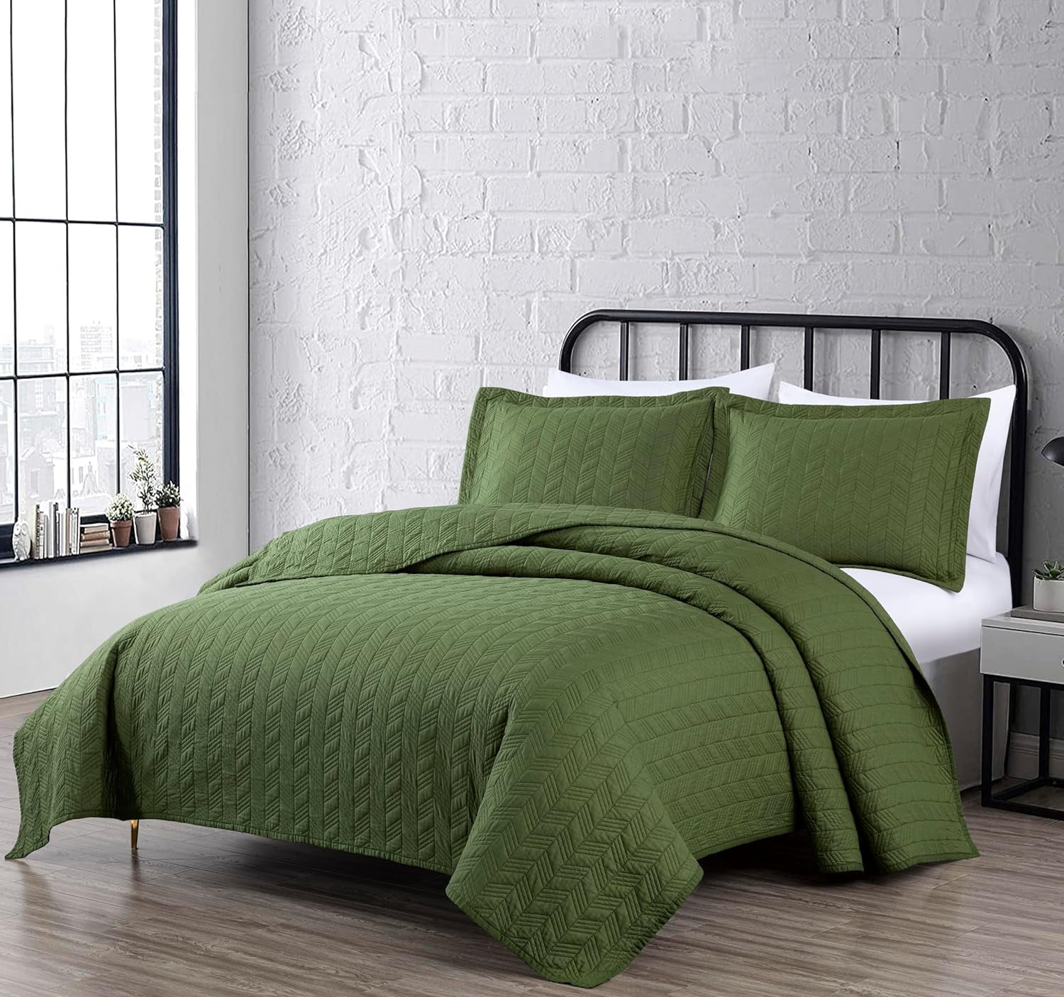 Chezmoi Collection Roswell Geometric Striped Solid Cotton Lightweight Quilt for All Seasons, 3-Piece Quilt Set, King, Loden Green