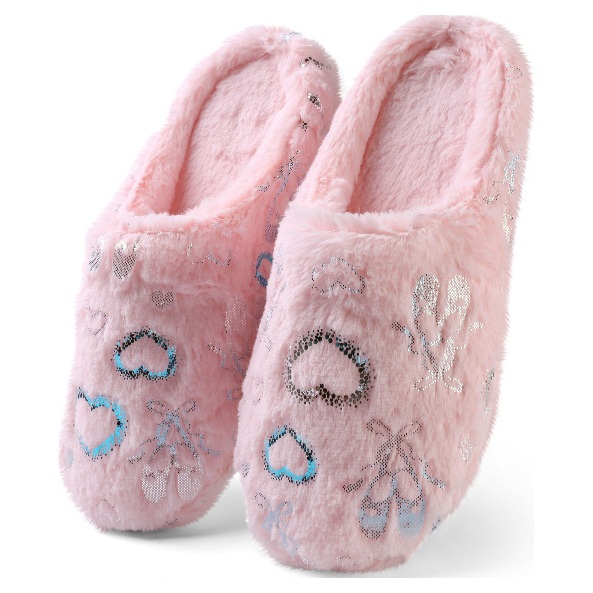 Aerusi Women’s Fuzzy Heart House Slippers, Closed Toe Slip-On Warm Plush Indoor Outdoor Shoes, Non-Slip Sole