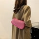 thumbnail image 3 of Bolso bandolera de PU con remaches debajo del brazo y cadena de moda de nueva tendencia rojo, 3 of 5