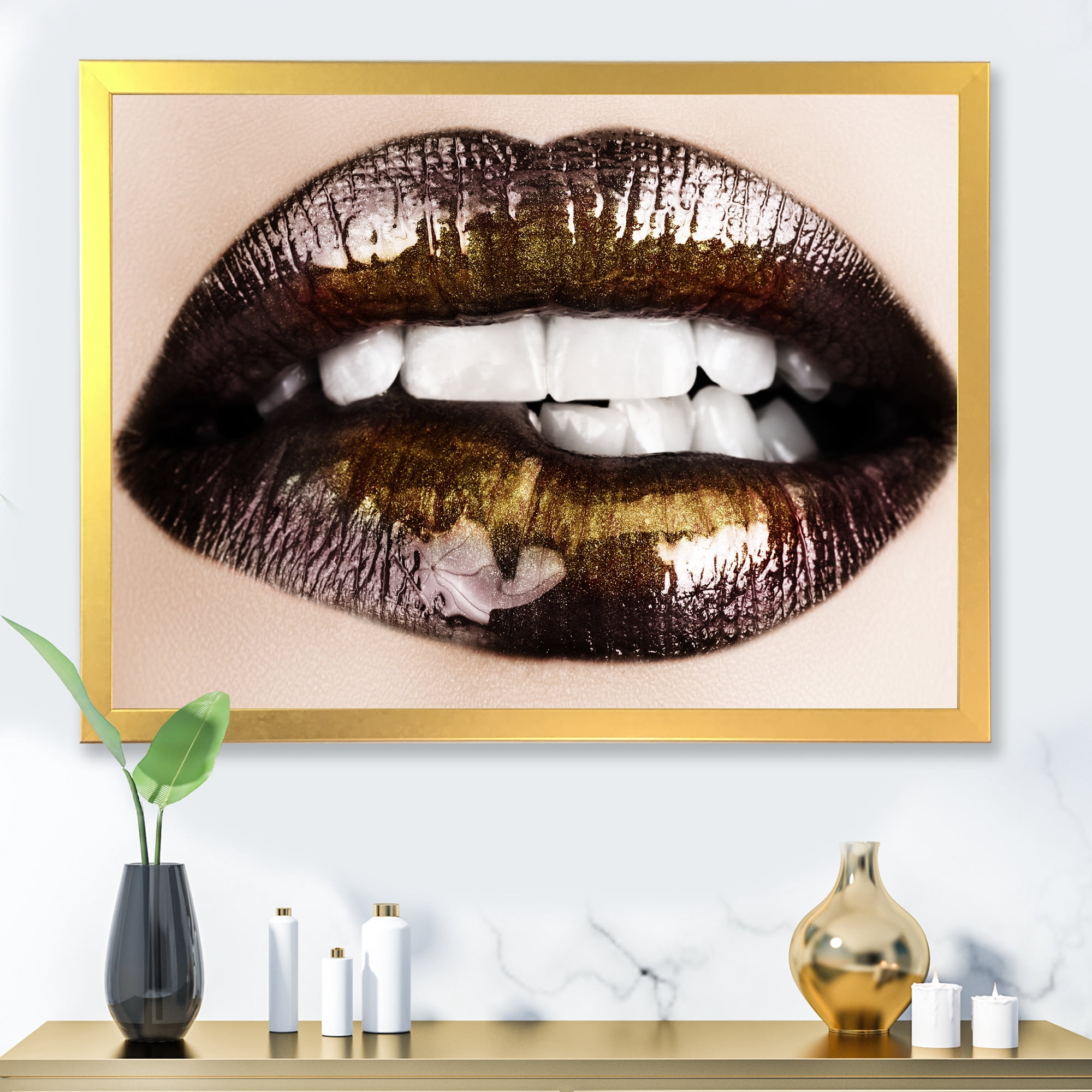 Designart 'Gold Black Lips Biting' Modern Framed Art Print