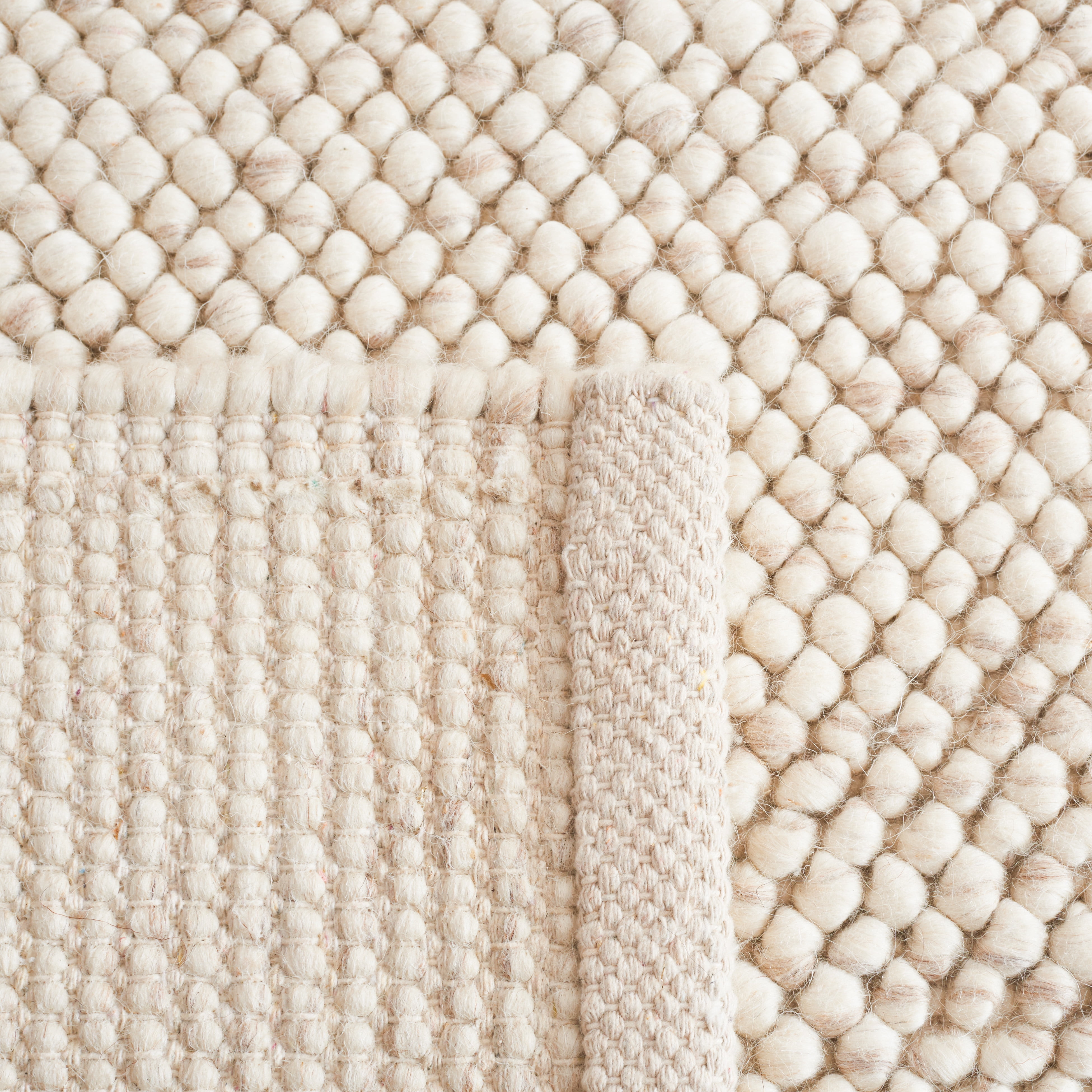 SAFAVIEH Natura Willoughby Distressed Area Rug, Beige/Ivory, 4' x 4' Square