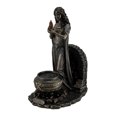 thumbnail image 1 of Déesse du Foyer et de la Maison Tenant une Statue de Flamme Sacrée, 1 of 5