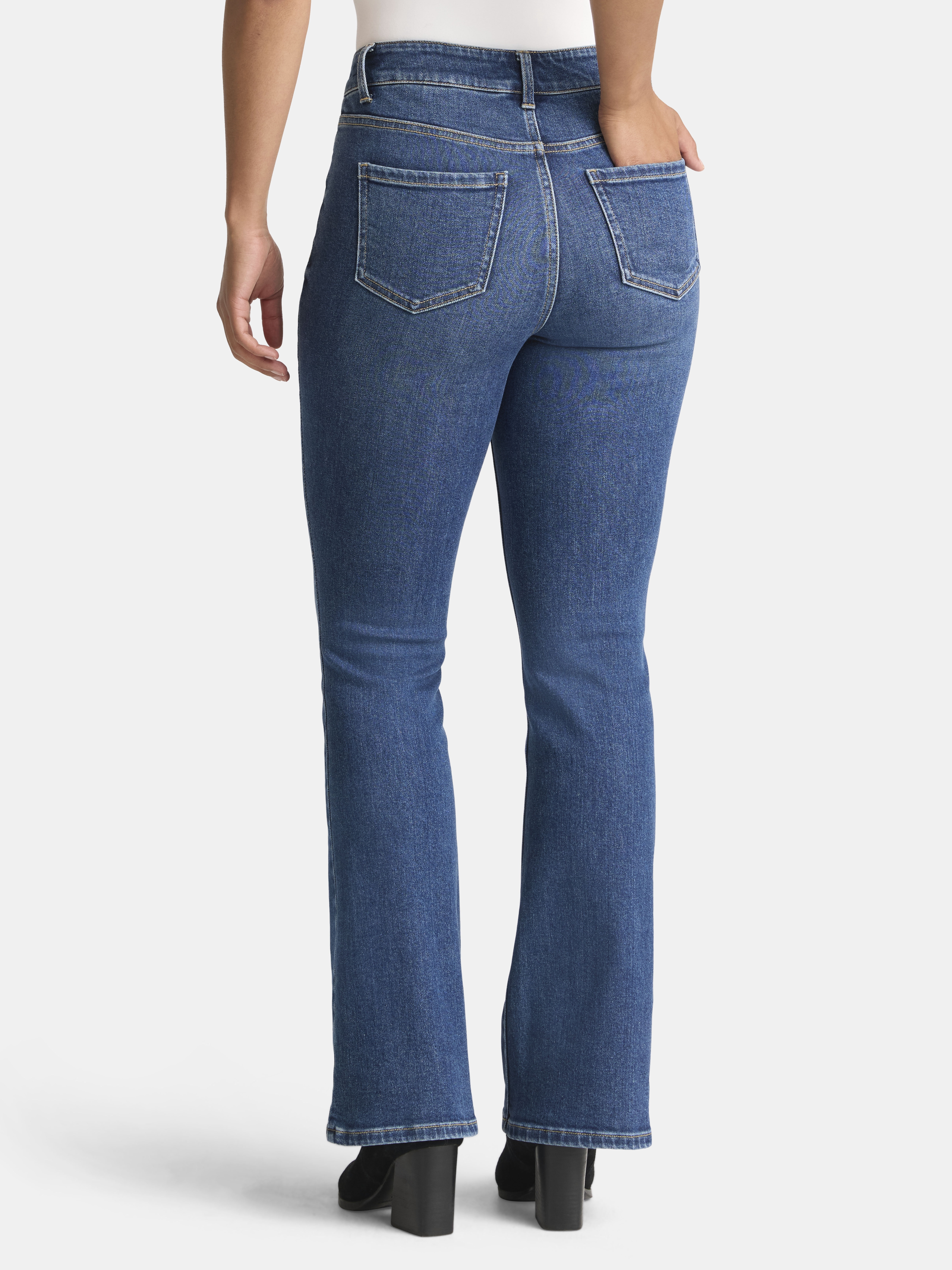 Time and Tru Women's High Rise Flare Jeans, 32" Inseam, Sizes 2-22