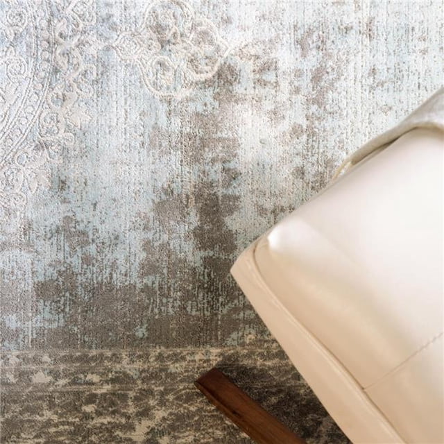 Unique Loom 3130010 2 ft. 7 in. x 10 ft. Olwen New Classical Runner Rug, Light Blue