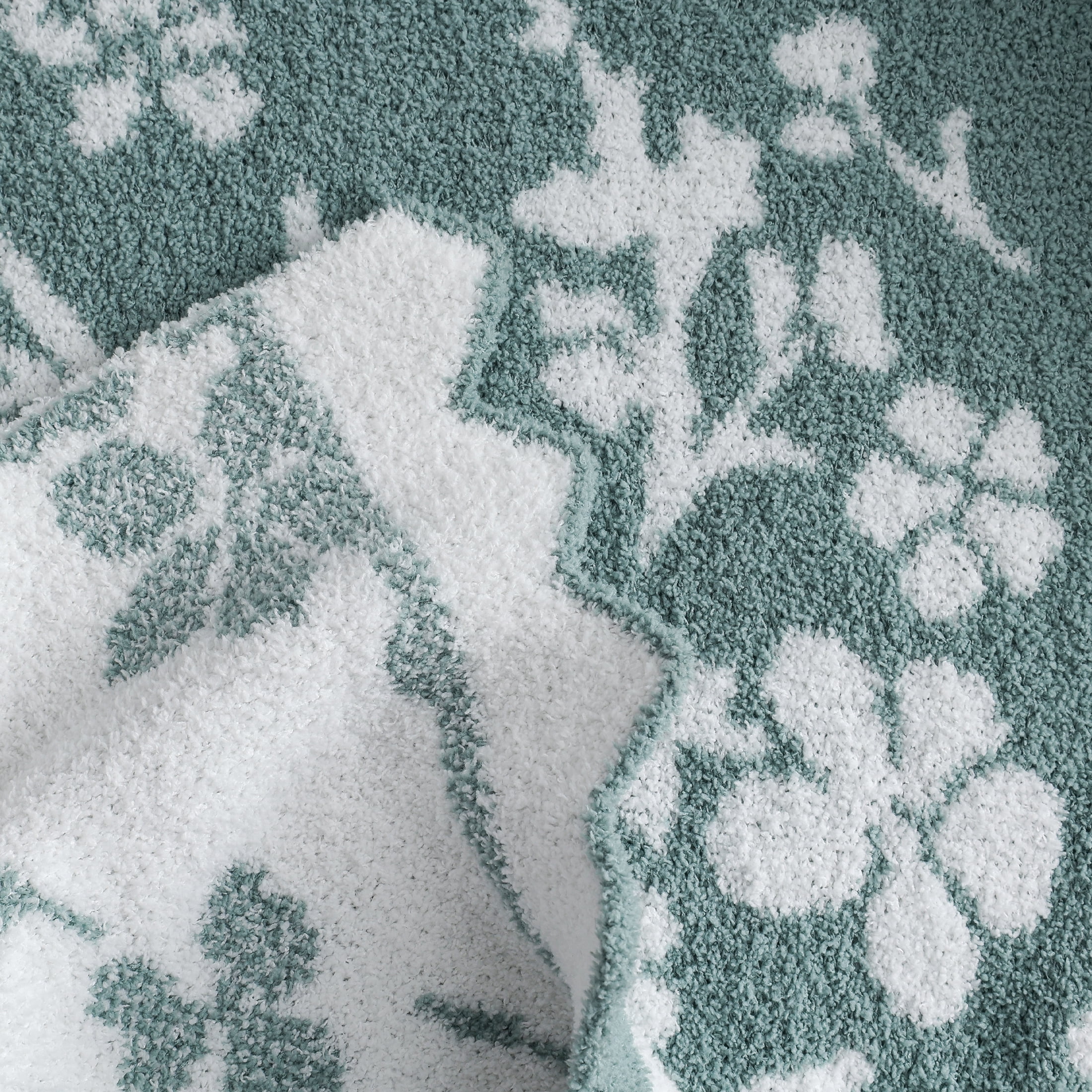 The Pioneer Woman Floral Cozy Knit Oversized Couch Throw Blanket, Green, 50 x 72 in