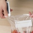 thumbnail image 2 of Bangcool Mini Scelleuse de Sacs Portable à Piles Petite Scelleuse sous Vide Thermique Scelleuse de Collations, 2 of 10