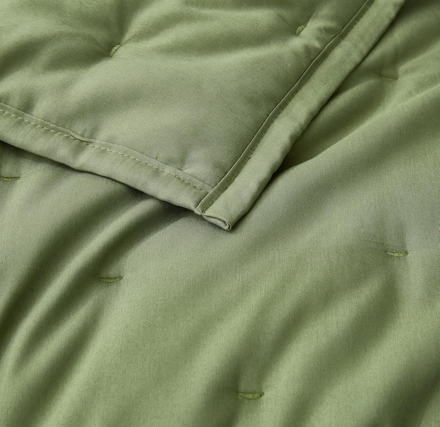 Chezmoi Collection Glen 3-Piece Crescent Stitched Quilt Set, King Size, Olive Green, Rayon Derived from Bamboo & Polyester Blended, Soft Breathable Cooling Bedspread for Hot Sleepers
