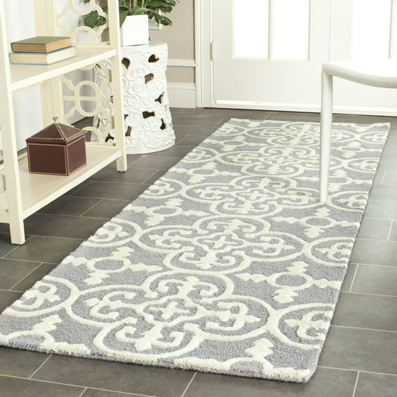 SAFAVIEH Cambridge Kimberly Geometric Wool Runner Rug, Silver/Ivory, 2'6" x 16'