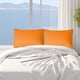 thumbnail image 3 of Almohada de plumón de grado hotelero, suave y de apoyo, tela amigable, no colapsable, núcleo naranja, individual, 3 of 6