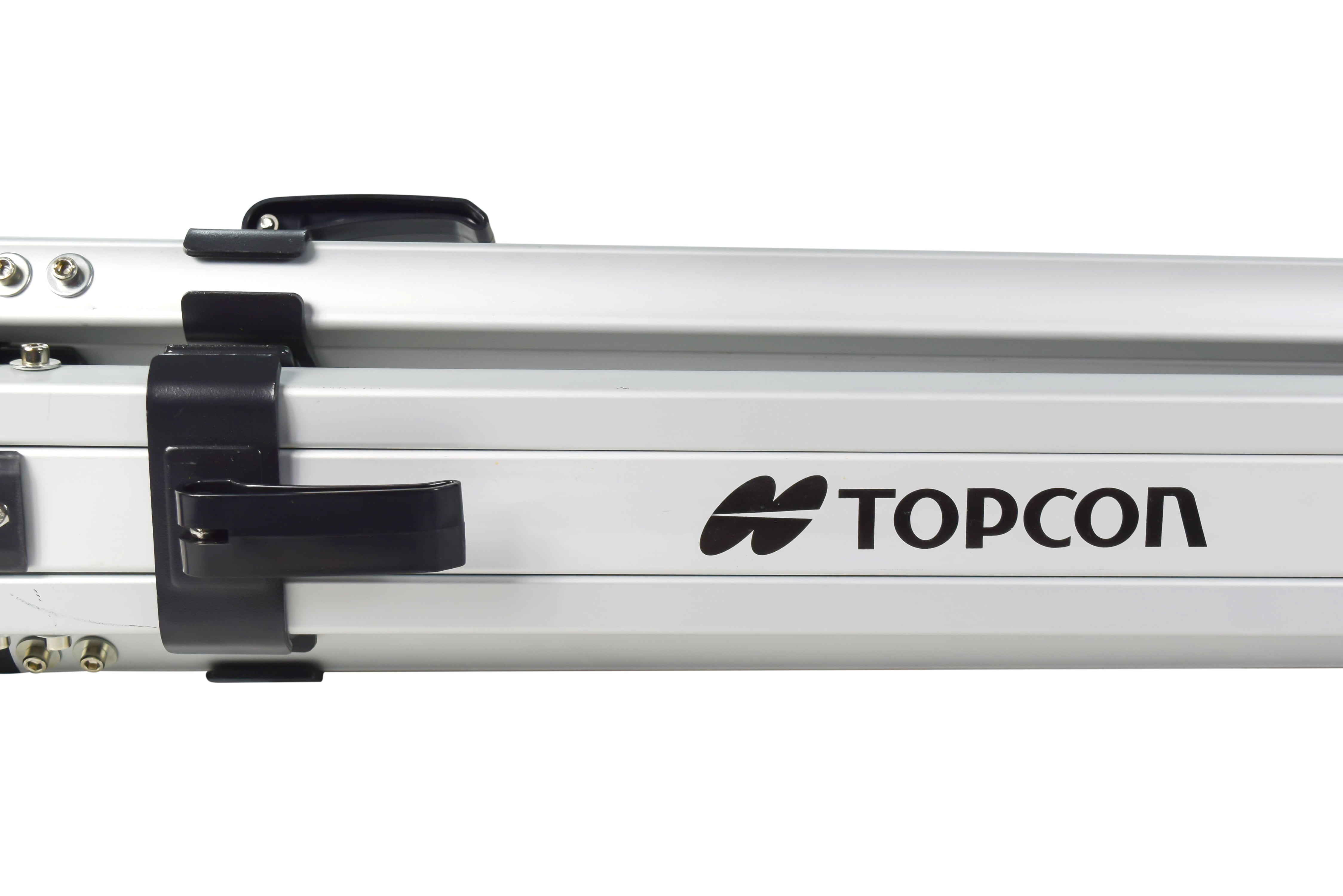 Topcon Lightweight 63-inch Aluminum Tripod with Quick Clamp Topcon Lightweight 63-inch Aluminum Tripod with Quick Clamp