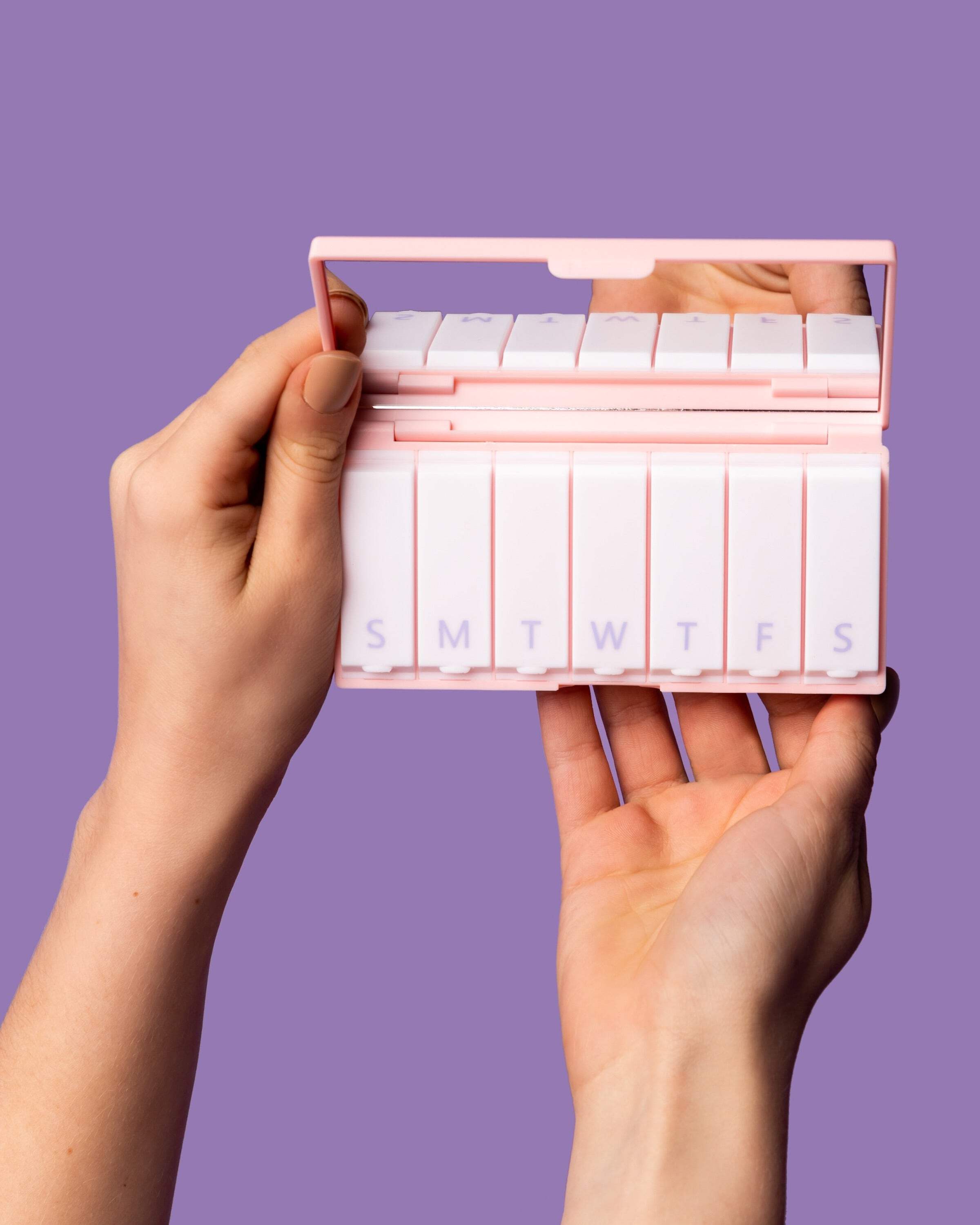 PORT X POLISH Weekly Pill Organizer Single 1X Daily, Stylish Pill Box with Matte Finish, Blush Pink