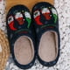 thumbnail image 5 of Zapatos Peludos para Interiores Piel Esponjosa Papá Noel Enano Suaves Lindos Hombres Y Mujeres, 5 of 6