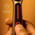 thumbnail image 3 of Maquinilla de afeitar con calefacción Gillette GilletteLabs para hombre y kit de inicio, 3 of 7