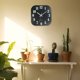 thumbnail image 4 of Reloj de pared silencioso perfecl luminoso creativo con decoración de números clásicos negros, 4 of 8