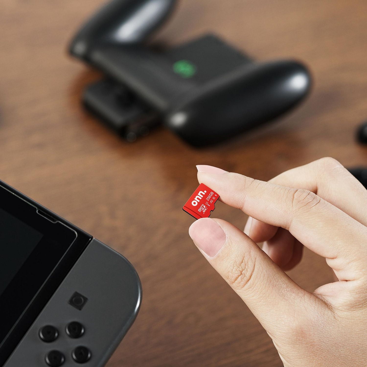 onn. 256 GB microSDXC Gaming Card for Nintendo Switch, 100