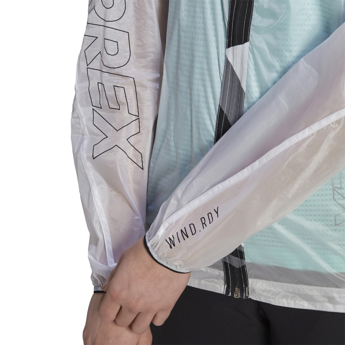 terrex agravic pro wind rdy windbreaker
