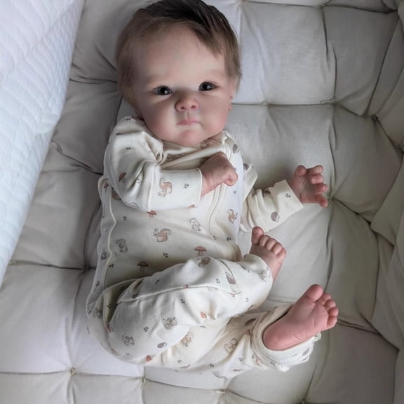 Realistic Reborn Baby Dolls 18 Inch Newborn Doll, Soft Body Baby Doll with Open Eyes, Lifelike Details and Accessories