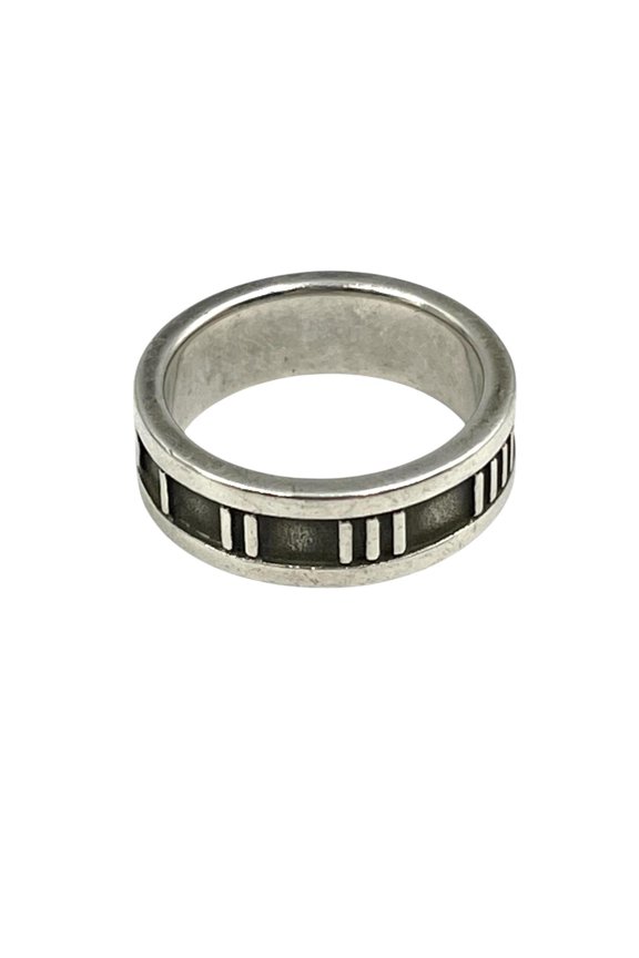 Pre-Owned Tiffany & Co. Atlas ring, sterling silver 925, for women.