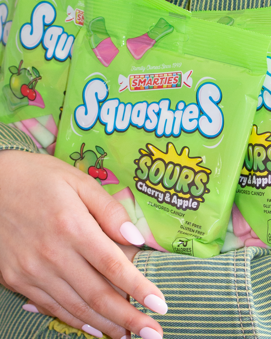 Smarties Squashies Sours Top Allergen Free Gummies in Cherry Apple Flavor
