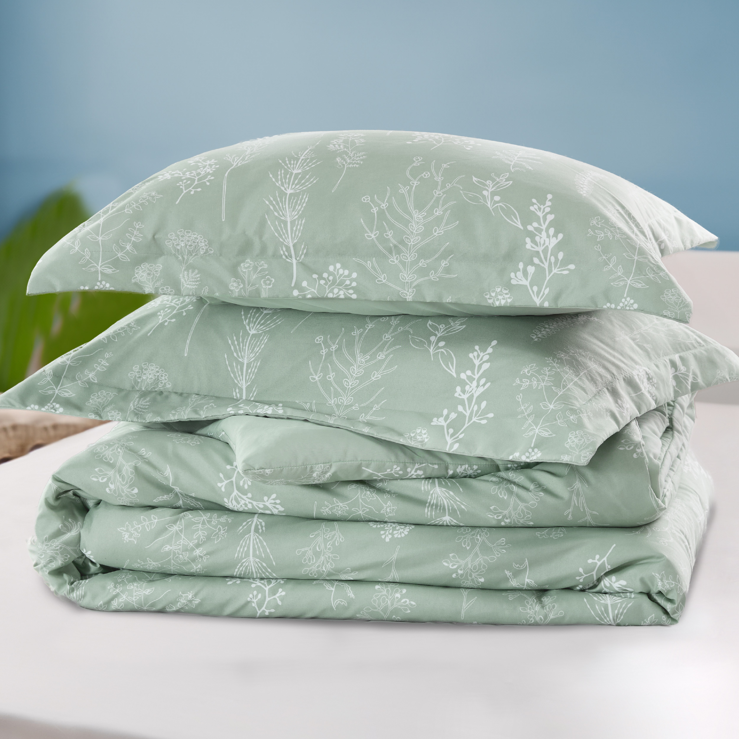 Queen Comforter Sets, 3 Pieces Sage Green Botanical Flowers Reversible Bedding Sets