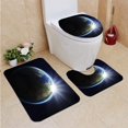 thumbnail image 1 of ABPHQTO Tierra, sol naciente Juego de alfombras de baño de 3 piezas Alfombra de baño Alfombra de contorno y tapa de inodoro ABPHQTO Cont-CHAPPLE-11360, 1 of 2