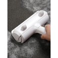 thumbnail image 3 of Nettoyeur de Poils d'Animaux Design Aléatoire en Forme d'Oreilles de Chat, 3 of 4