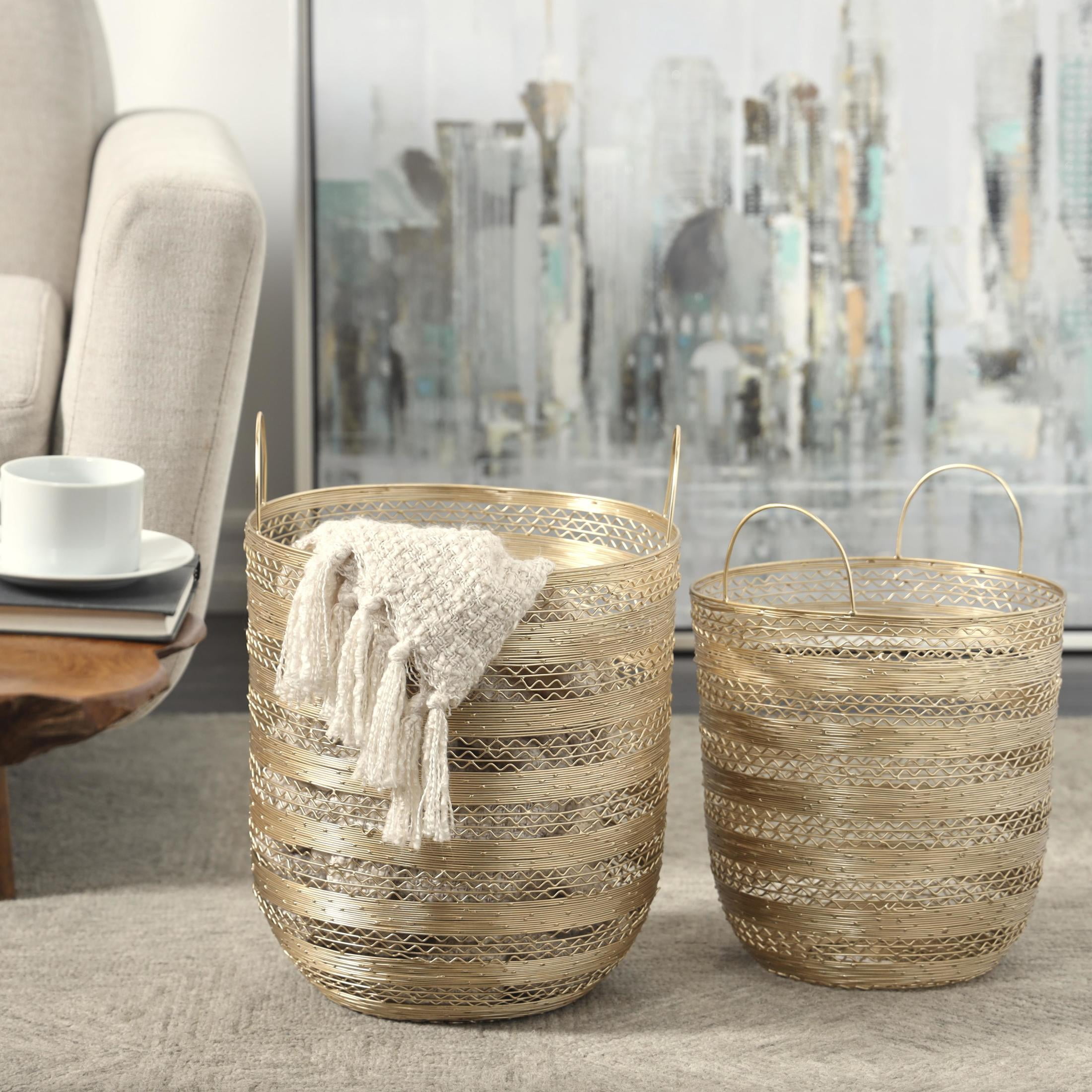 DecMode 17", 15"H Gold Metal Open Frame Wire Storage Basket with Zig Zag Patterns, 2-Pieces