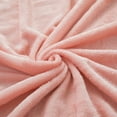 thumbnail image 3 of Jeté en peluche Mainstays, 3 of 7