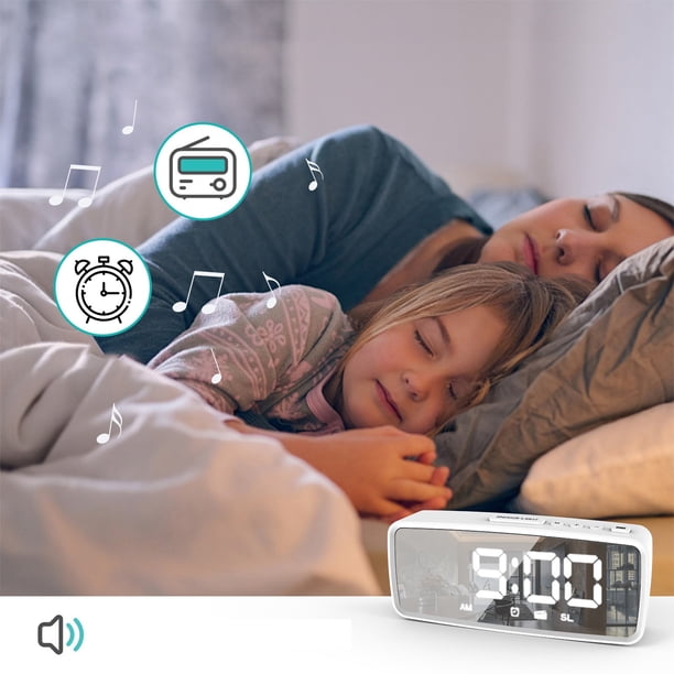 Reloj despertador digital LED con radio FM, pantalla de 7 pulgadas, carga USB, Blanco