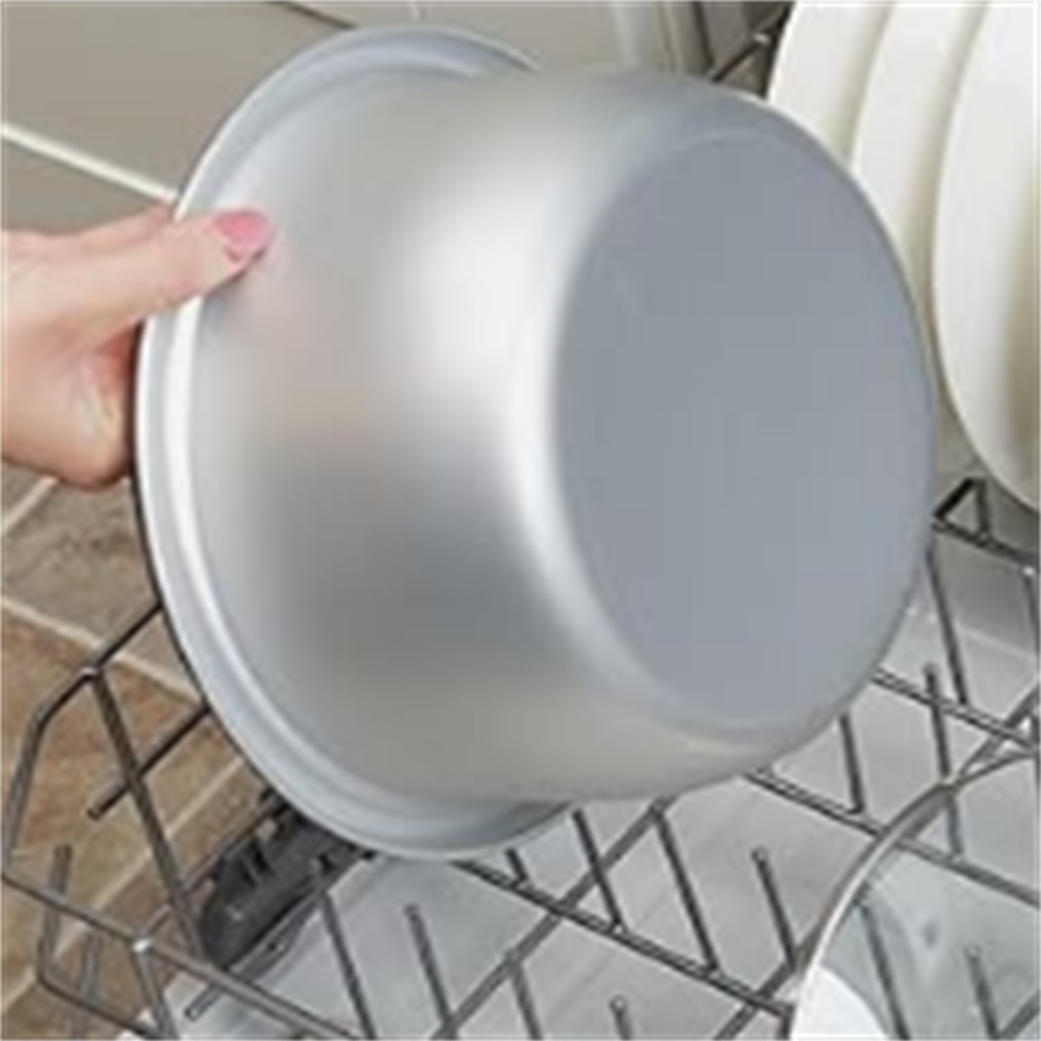 16-Cup Rice Cooker, 8-Cup Uncooked Rice, Steaming Basket, Removable Non-Stick Bowl, One Touch, Keep Warm