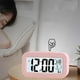 thumbnail image 3 of Reloj despertador digital de escritorio con retroiluminación LED, función de repetición, temperatura, calendario, pantalla, batería local, color blanco, 3 of 5