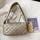 thumbnail image 2 of Bolsa Para Las Axilas Bolso para axilas de nailon acolchado espacial para mujer Bolso acolchado de color sólido (Champagne), 2 of 6