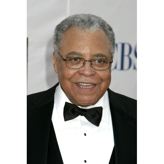 James Earl Jones At Arrivals For American Theatre Wing�S Antoinette Perry 2005 Tony Awards, Radio City Music Hall, New York, Ny, June 05, 2005. Photo By Rob RichEverett Collection Celebrity (16 x 20)