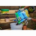thumbnail image 3 of Miracle-Gro Moisture Control Potting Mix 25L, 3 of 5