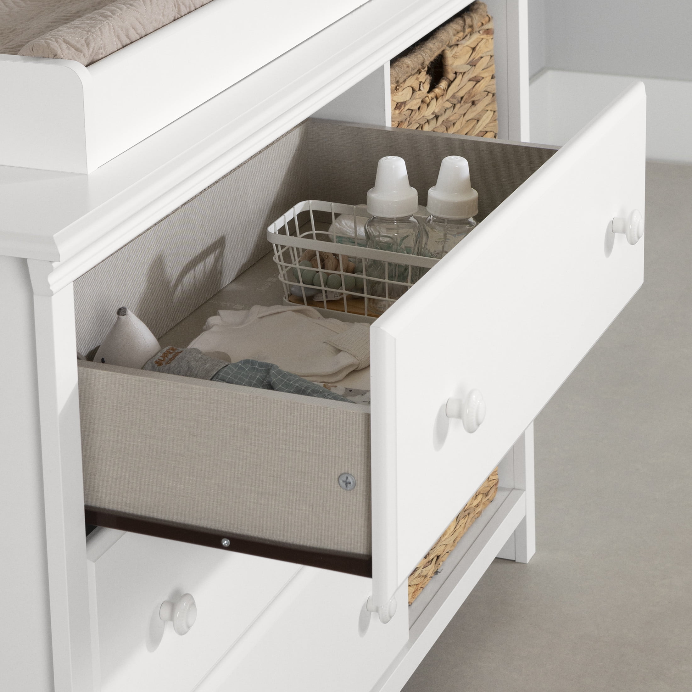 South Shore Cotton Candy, Coastal Changing table,  White