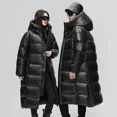 thumbnail image 3 of Ropa de diseñador para hombre, chaqueta larga con capucha de lujo para hombre, abrigos masculinos con relleno de ganso para invierno, chaqueta acolchada, abrigo informal para el frío, 3 of 5