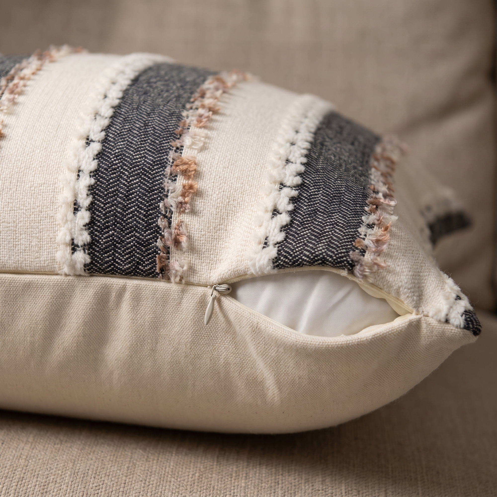 Unique Bargains 2Pcs Textured Frayed Striped Throw Pillow Covers Black 18"x18"