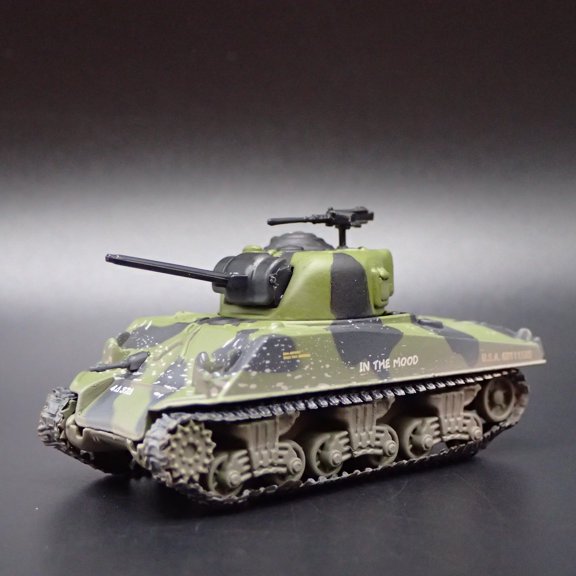 Open Box WWII M4A3 SHERMAN TANK ARMY MILITARY WAR DADDY 1:100 SCALE DIECAST MODEL CAR