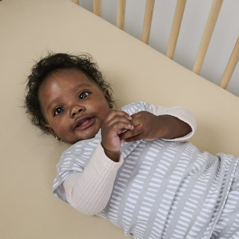 Swaddleme How To Put A Swaddle On A Baby SwaddleMe By Ingenuity